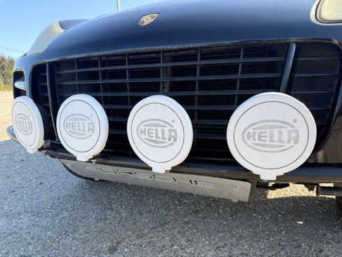 Used 2008 Porsche Cayenne Turbo image 9