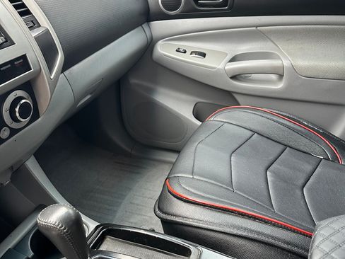 Used 2010 Toyota Tacoma 4x4 Double Cab image 11