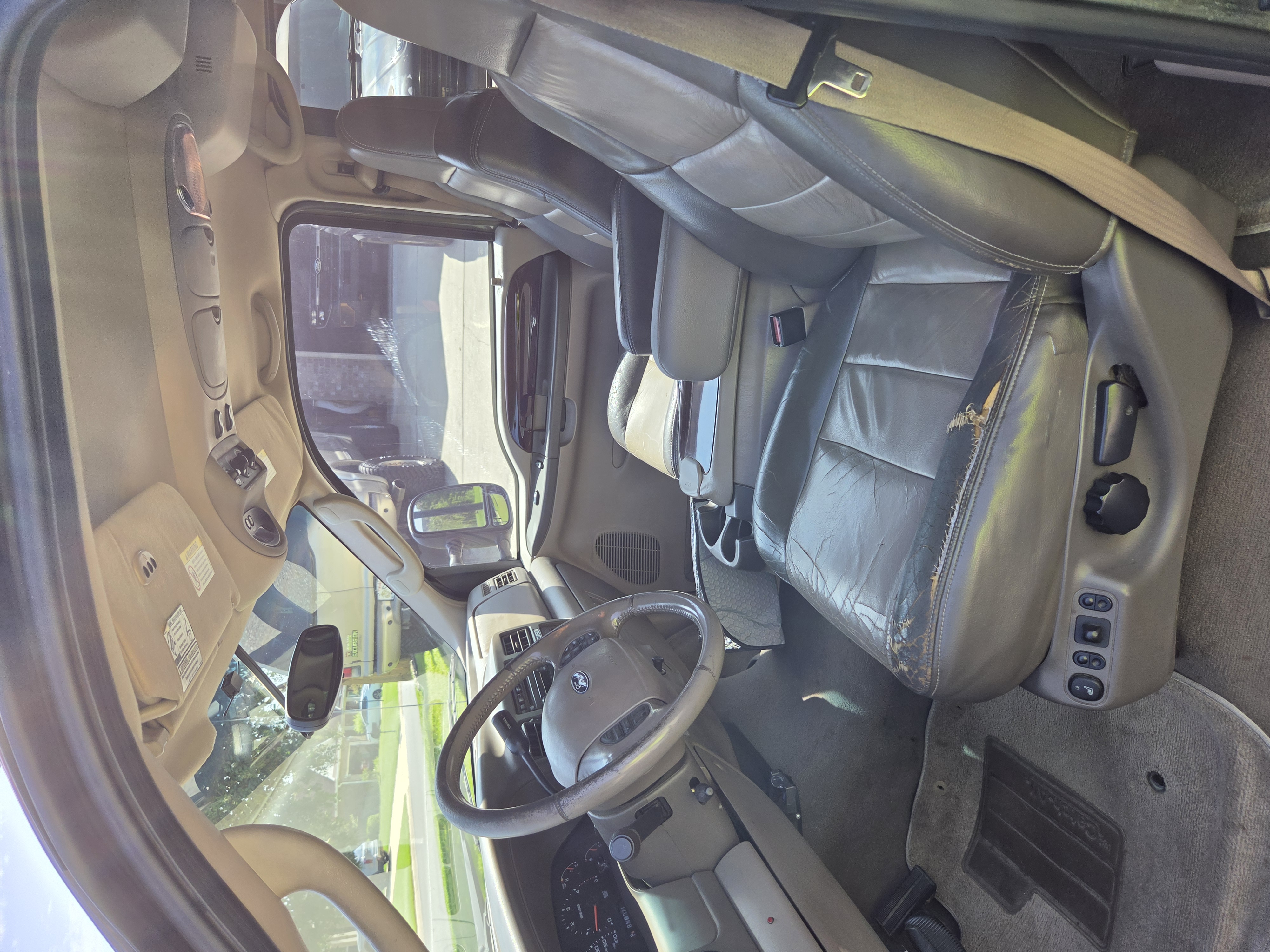 Used 2004 Ford Excursion Eddie Bauer AWD/4WD image 20