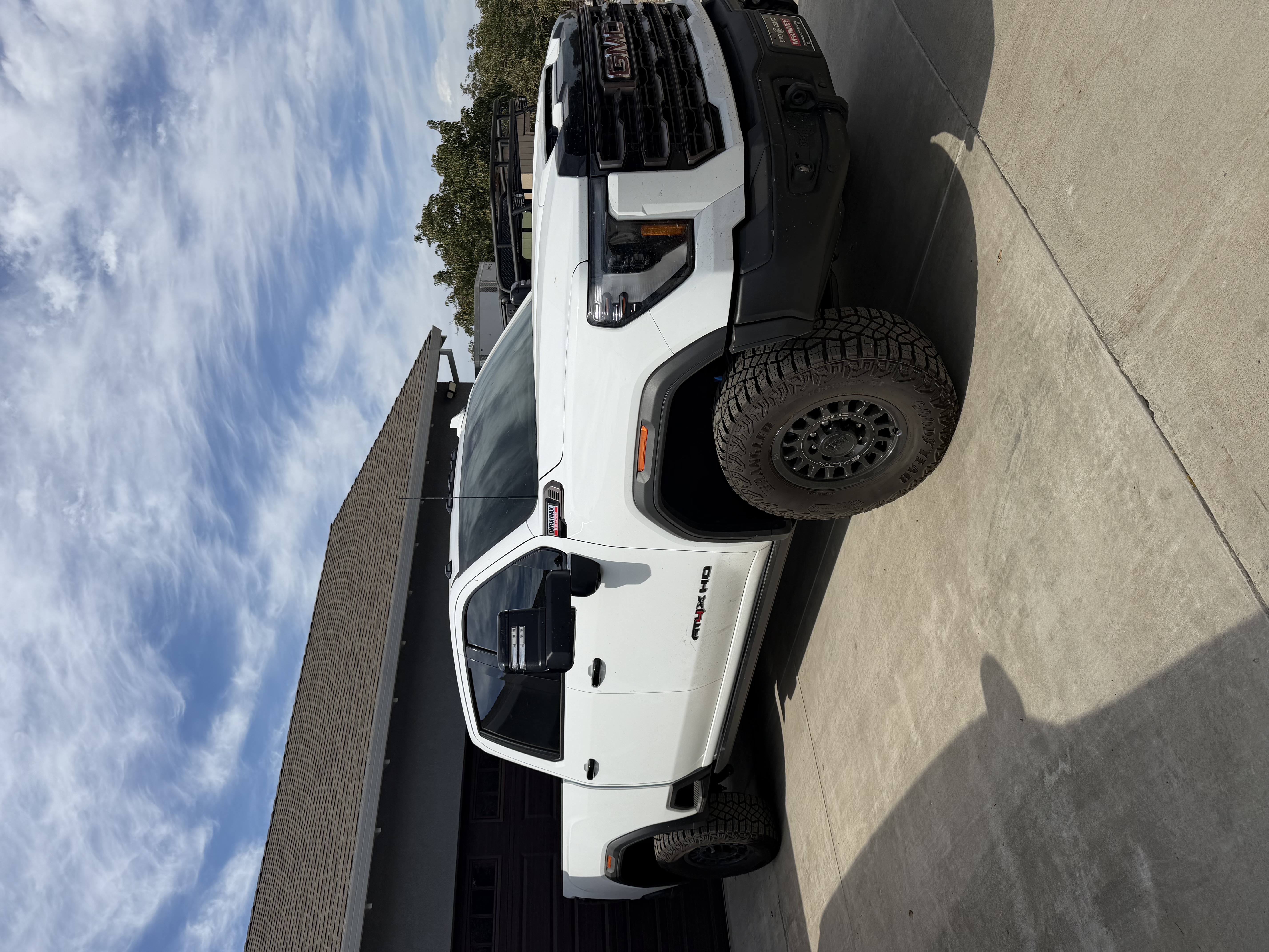 Used 2026 GMC Sierra 2500 AT4X w/ AT4X AEV Edition AWD/4WD image 1