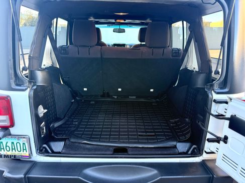 Used 2013 Jeep Wrangler Unlimited Sport image 17