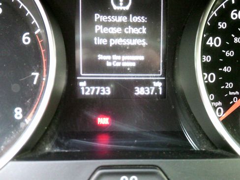 Used 2015 Volkswagen Golf SEL image 13