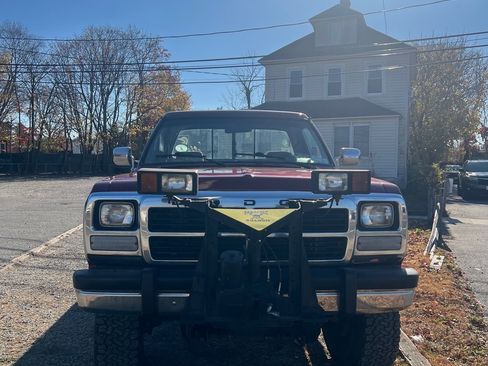 Used 1992 Dodge D/W Truck 250 image 9