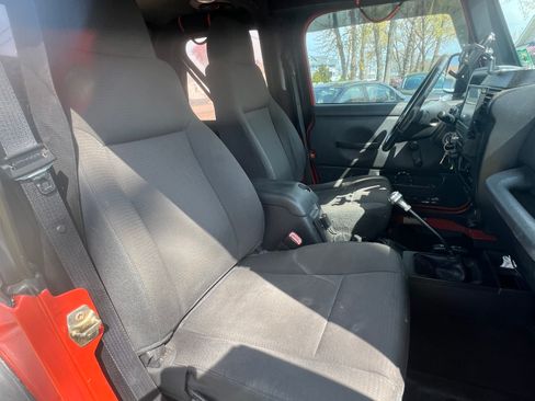 Used 2006 Jeep Wrangler Rubicon AWD/4WD image 5