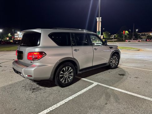 Used 2020 Nissan Armada SL w/ Premium Package AWD/4WD image 5