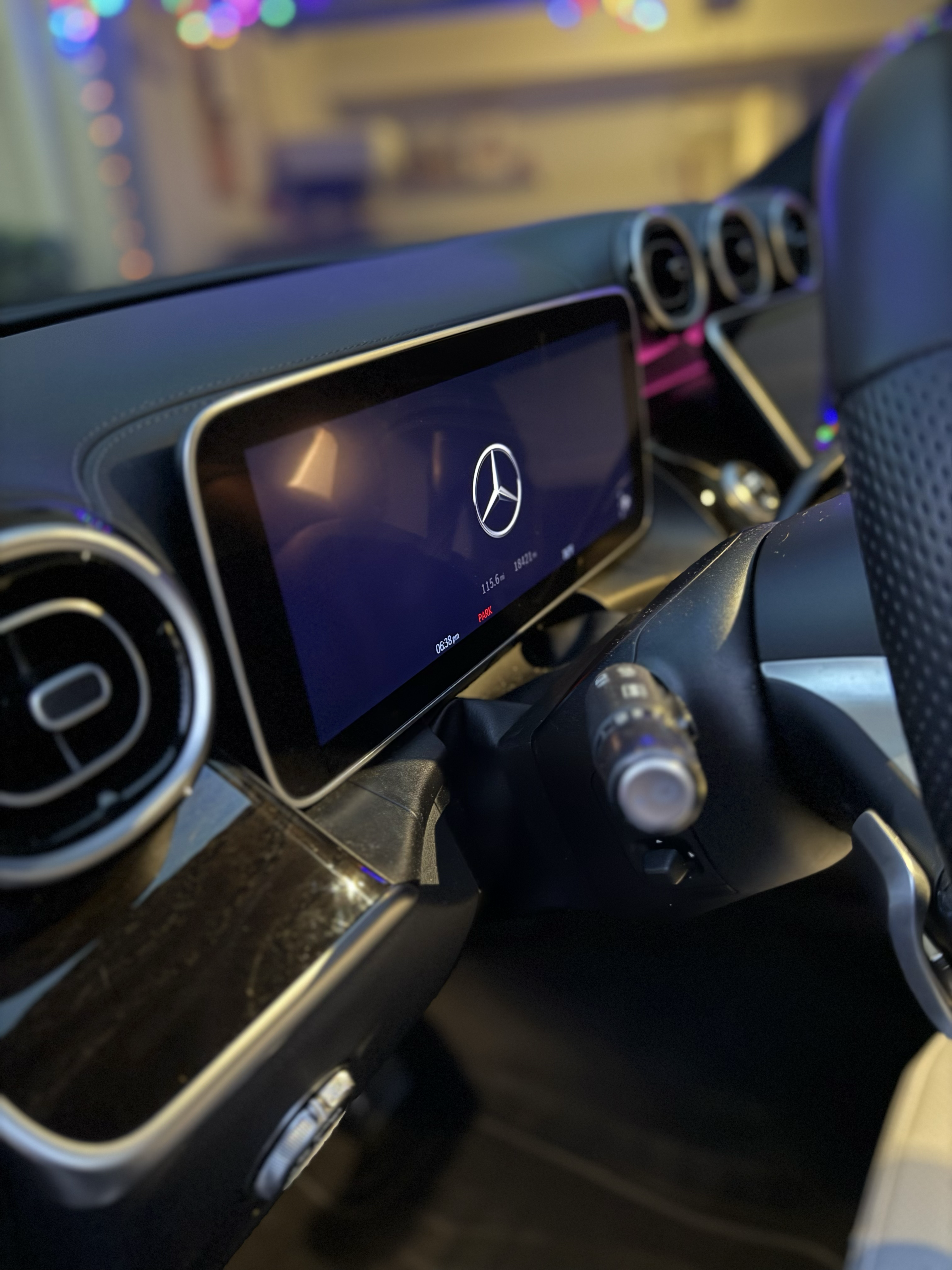 Used 2024 Mercedes-Benz GLC 300 4MATIC image 15