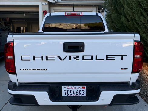 Used 2021 Chevrolet Colorado Z71 w/ Safety Package image 10