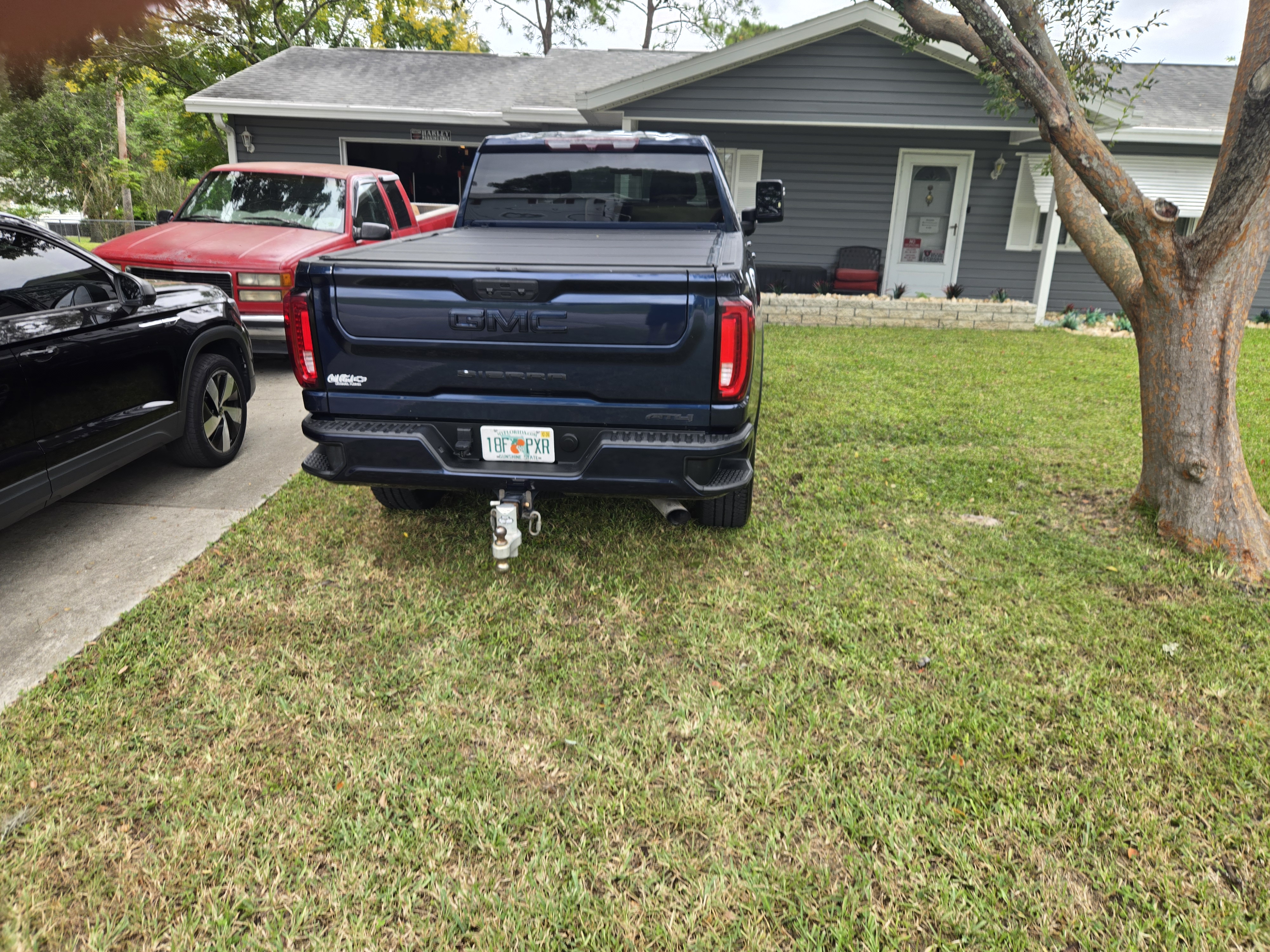 Used 2021 GMC Sierra 2500 AT4 AWD/4WD image 8