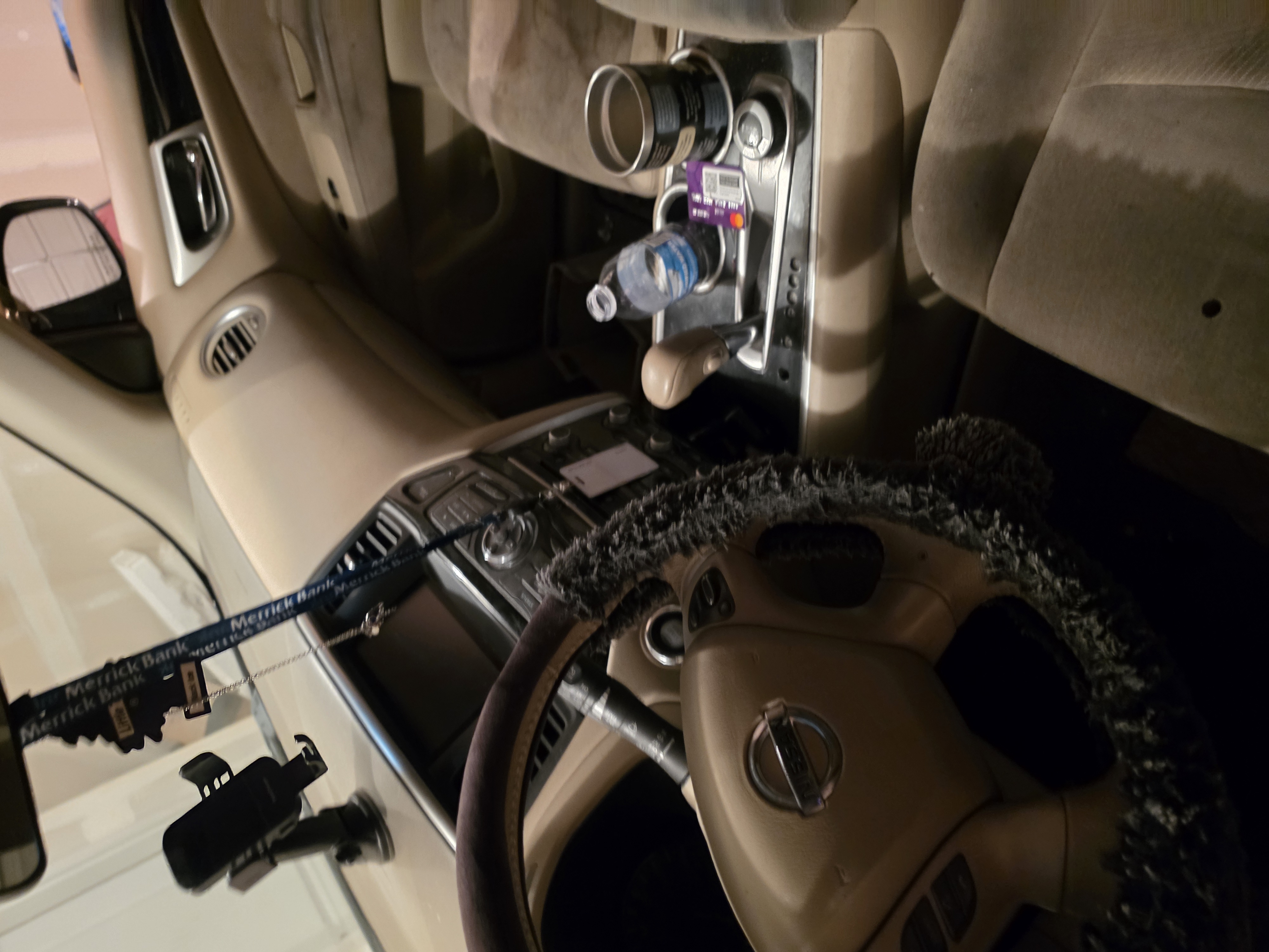 Used 2013 Nissan Pathfinder SV AWD/4WD image 2