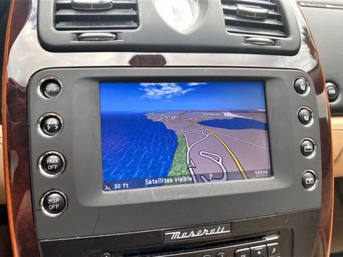 Used 2011 Maserati Quattroporte S image 4