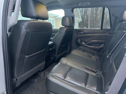 Used 2017 GMC Yukon SLT image 9