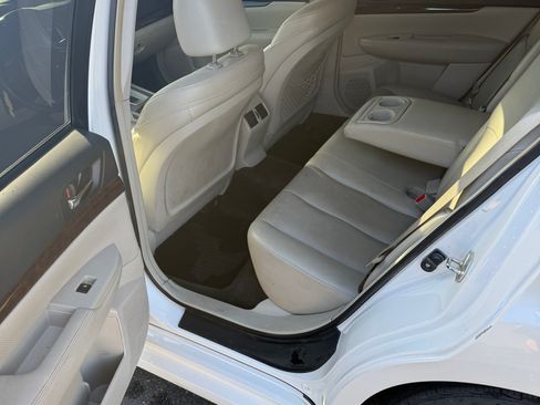 Used 2014 Subaru Legacy 3.6R Limited image 9