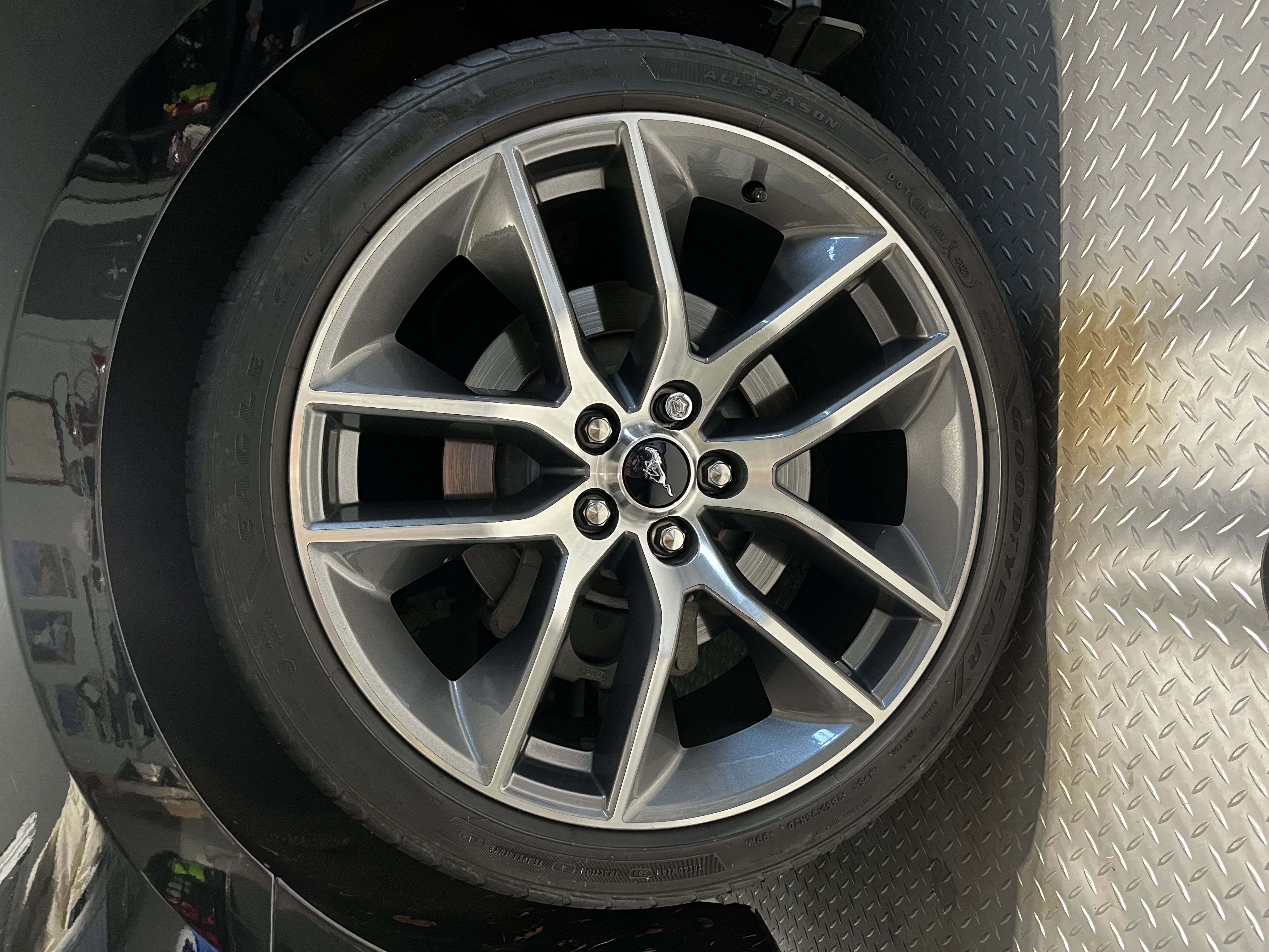 Used 2017 Ford Mustang GT Premium RWD image 23