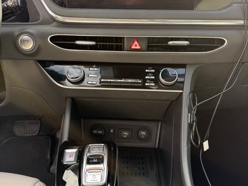 Used 2022 Hyundai Sonata Limited image 5