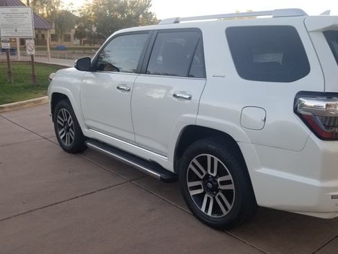 Used 2015 Toyota 4Runner Limited image 4