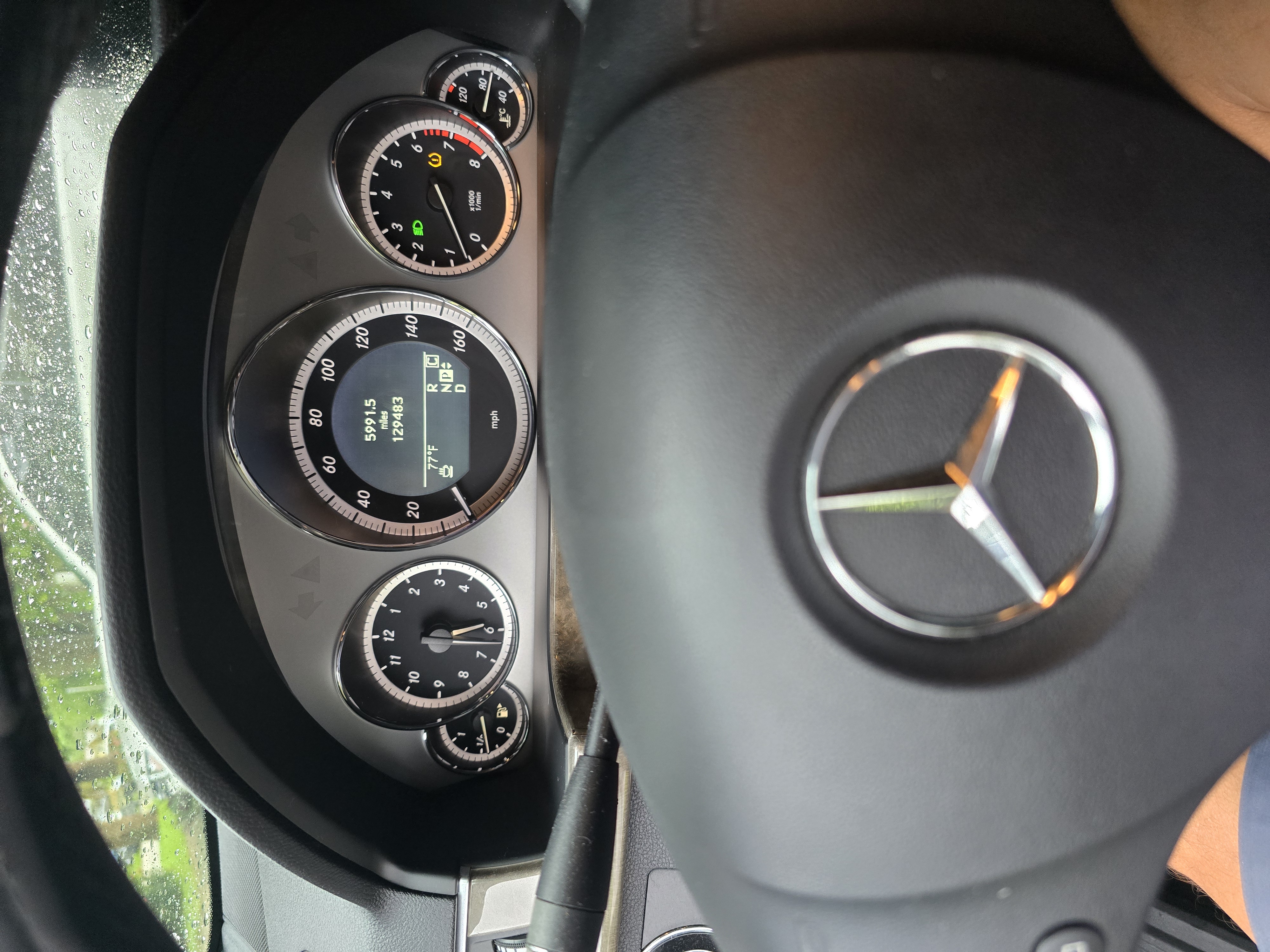 Used 2010 Mercedes-Benz E 550 Sedan image 7