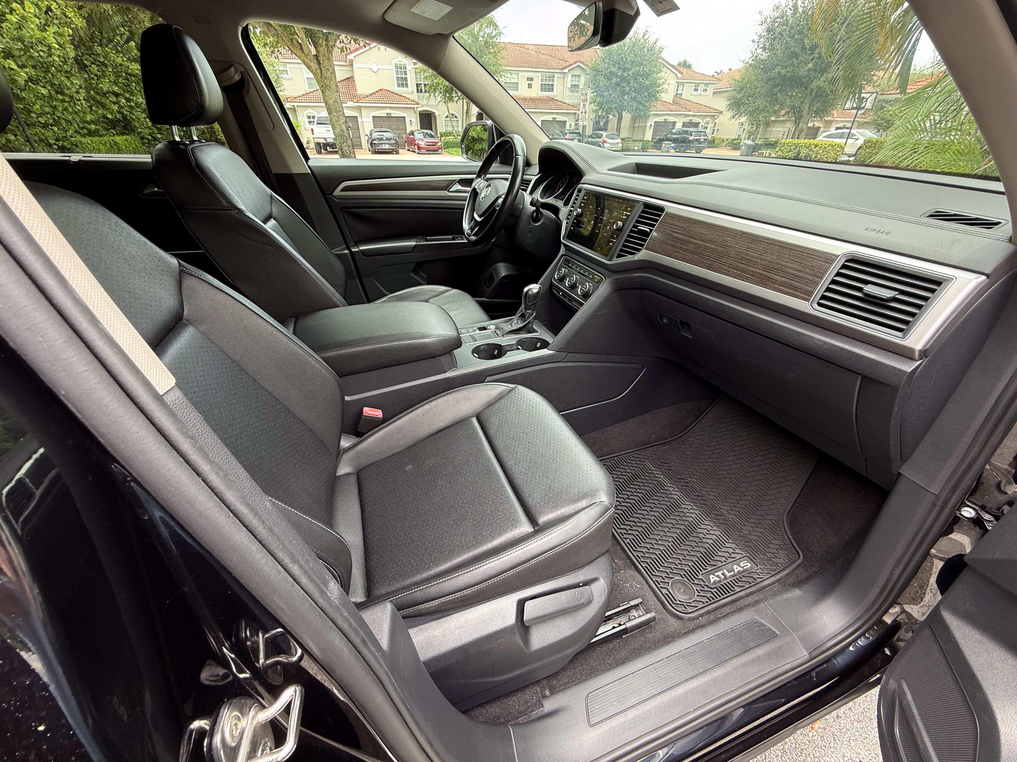 Used 2018 Volkswagen Atlas SE FWD image 14