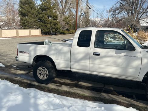Used 1999 Toyota Tacoma PreRunner image 6