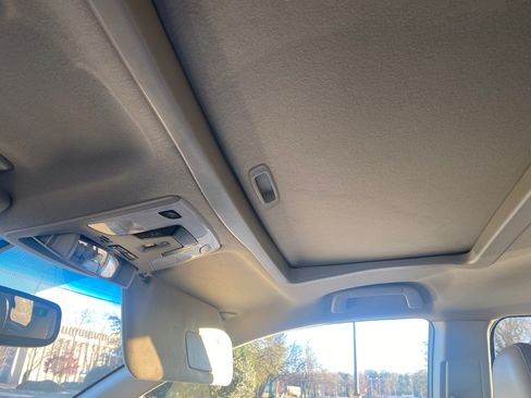 Used 2011 Toyota Sienna XLE image 15