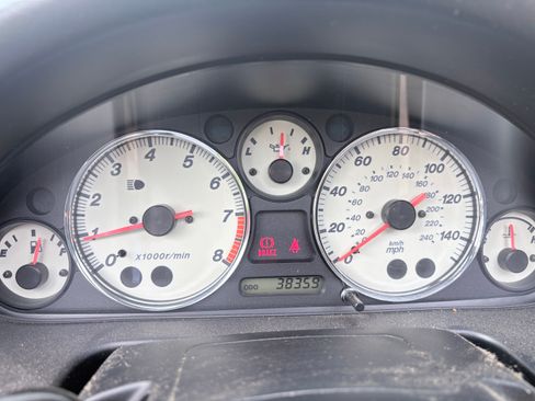 Used 2002 MAZDA MX-5 Miata LS image 4