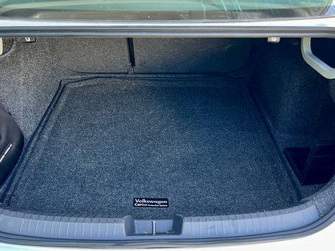 Used 2019 Volkswagen Jetta R-Line image 10