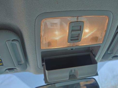 Used 2011 Toyota RAV4 4WD w/ Base L4 Extra Value Pkg image 19