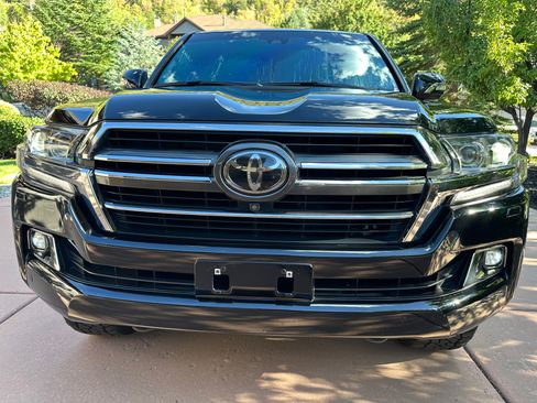 Used 2021 Toyota Land Cruiser AWD/4WD image 18