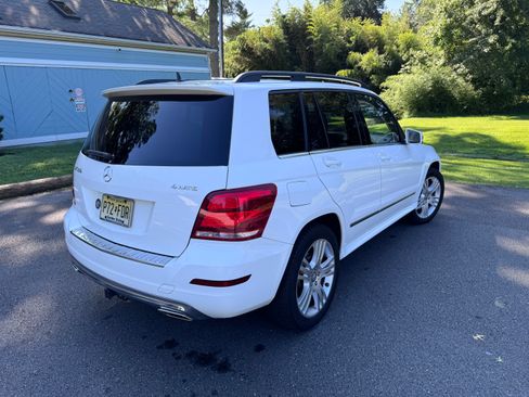 Used 2015 Mercedes-Benz GLK 350 4MATIC image 5