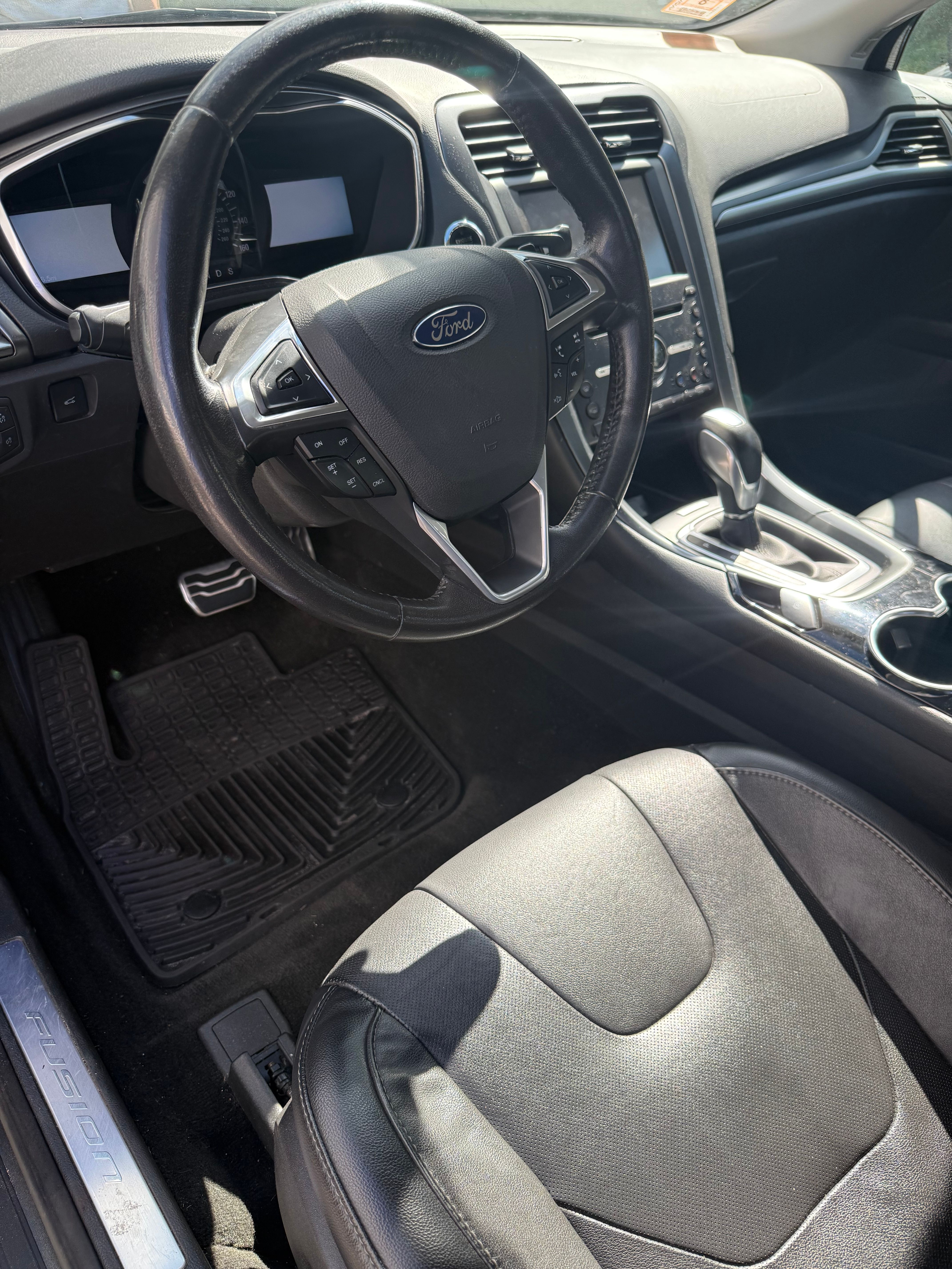 Used 2016 Ford Fusion Titanium AWD/4WD image 5
