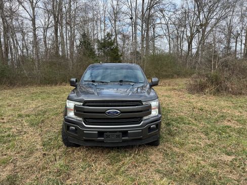 Used 2018 Ford F150 Lariat w/ Equipment Group 502A Luxury image 4