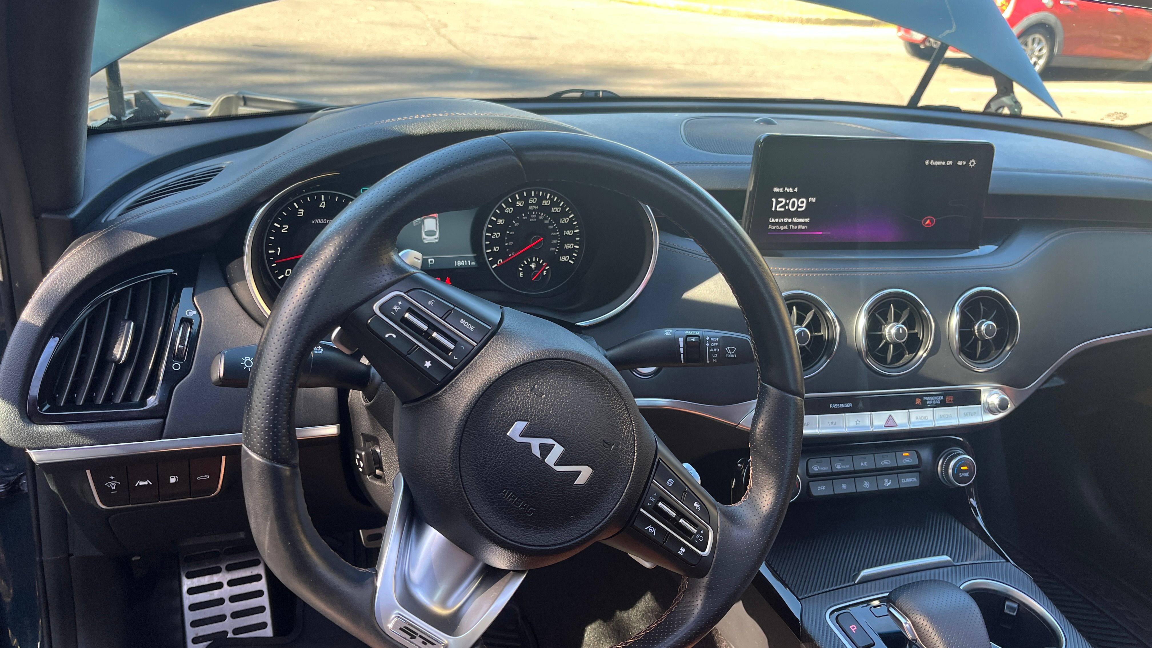 Used 2023 Kia Stinger GT2 w/ Option Group 020 AWD/4WD image 17