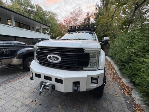Used 2017 Ford F450 Lariat w/ Lariat Ultimate Package AWD/4WD image 1