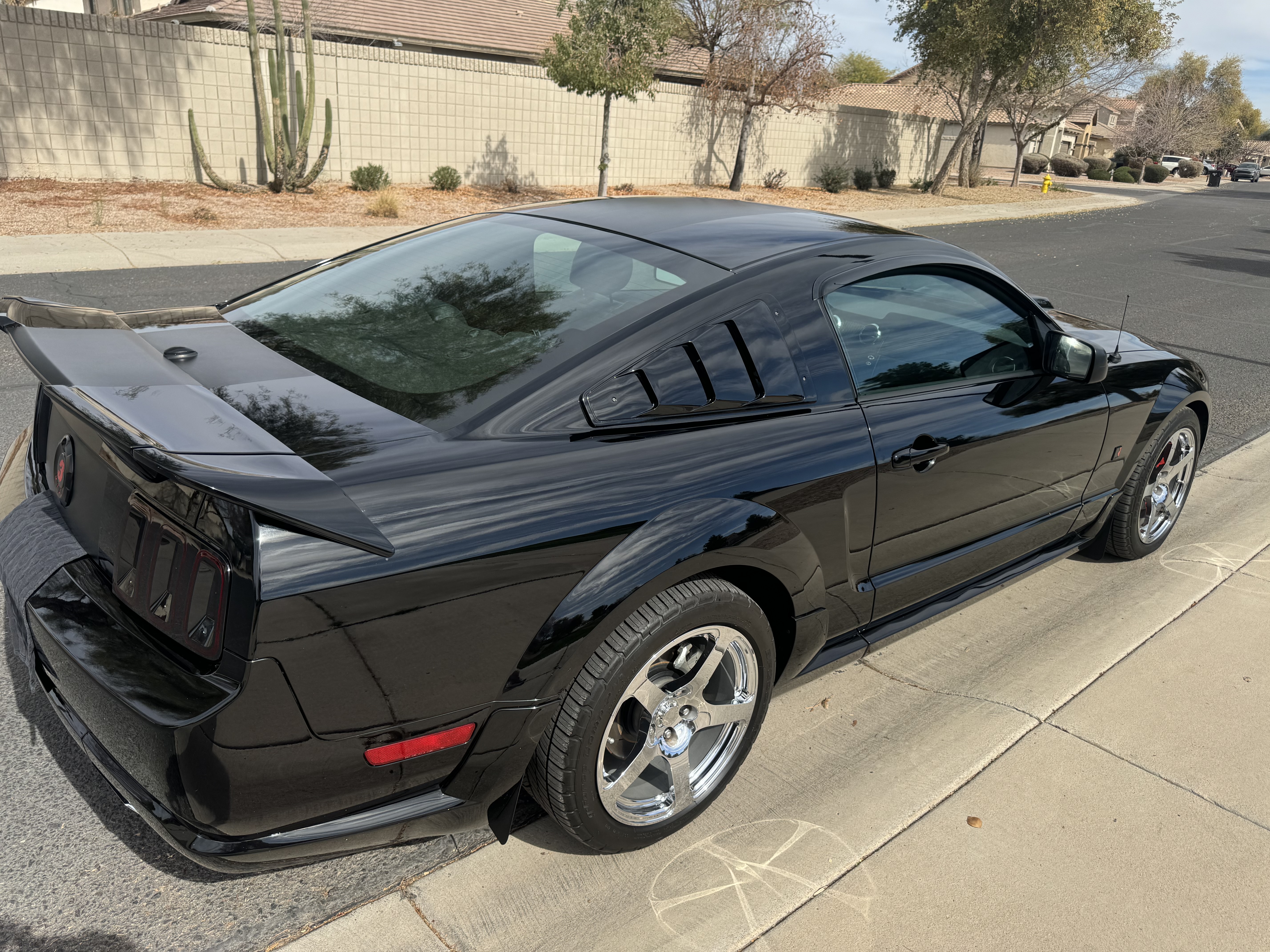 Used 2007 Ford Mustang GT Premium RWD image 4