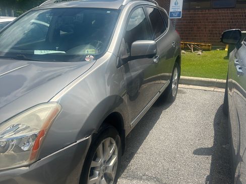 Used 2012 Nissan Rogue SL AWD/4WD image 4