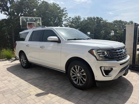 Used 2019 Ford Expedition Max Limited w/ Equipment Group 301A AWD/4WD image 2