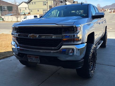 Used 2019 Chevrolet Silverado 1500 LT image 6