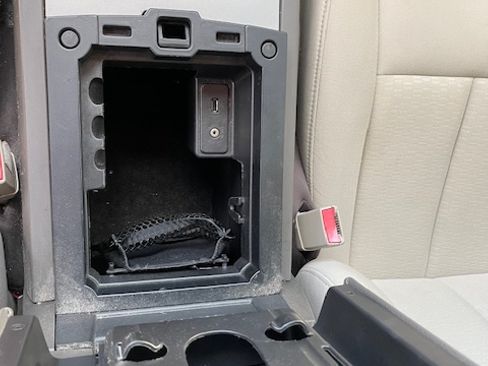 Used 2012 Ford Expedition XL image 18