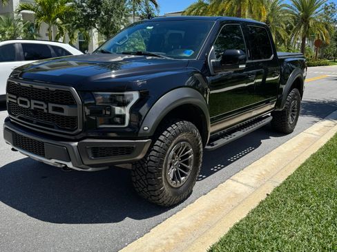 Used 2020 Ford F150 Raptor w/ Equipment Group 802A Luxury AWD/4WD image 11