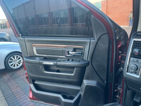 Used 2017 RAM 2500 Laramie w/ Sport Appearance Group image 9