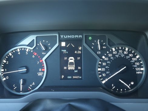 Used 2022 Toyota Tundra SR5 w/ SR5 Convenience Package image 20