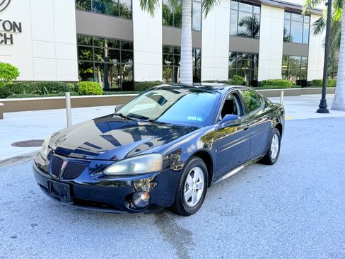 Used 2008 Pontiac Grand Prix image 1
