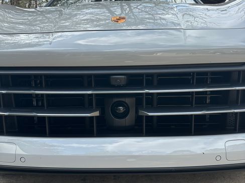 Used 2025 Porsche Cayenne S image 10