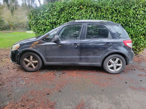 Used 2008 Suzuki SX4 AWD Hatchback w/ Touring Pkg image 1