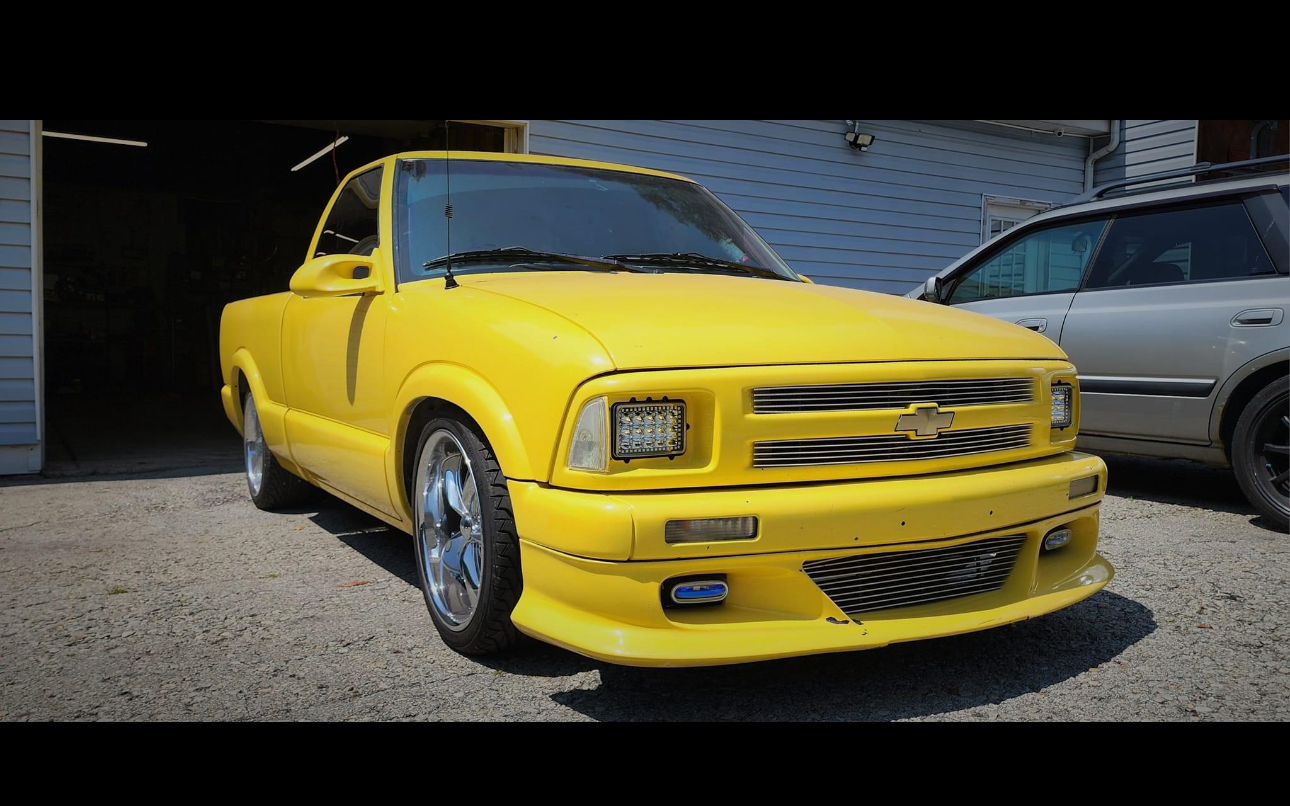 Used 1994 Chevrolet S10 Pickup 2WD Regular Cab image 2