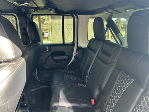 Used 2020 Jeep Wrangler Unlimited Sport image 16