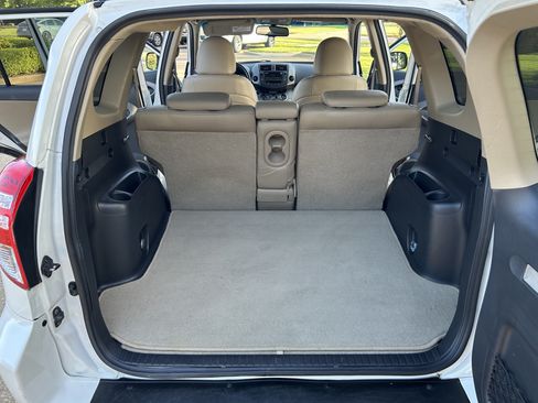 Used 2010 Toyota RAV4 Limited w/ Limited Extra Value Pkg AWD/4WD image 26