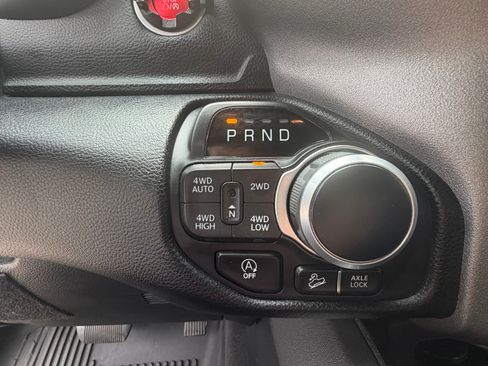 Used 2020 RAM 1500 Big Horn w/ Built-to-serve Edition AWD/4WD image 19