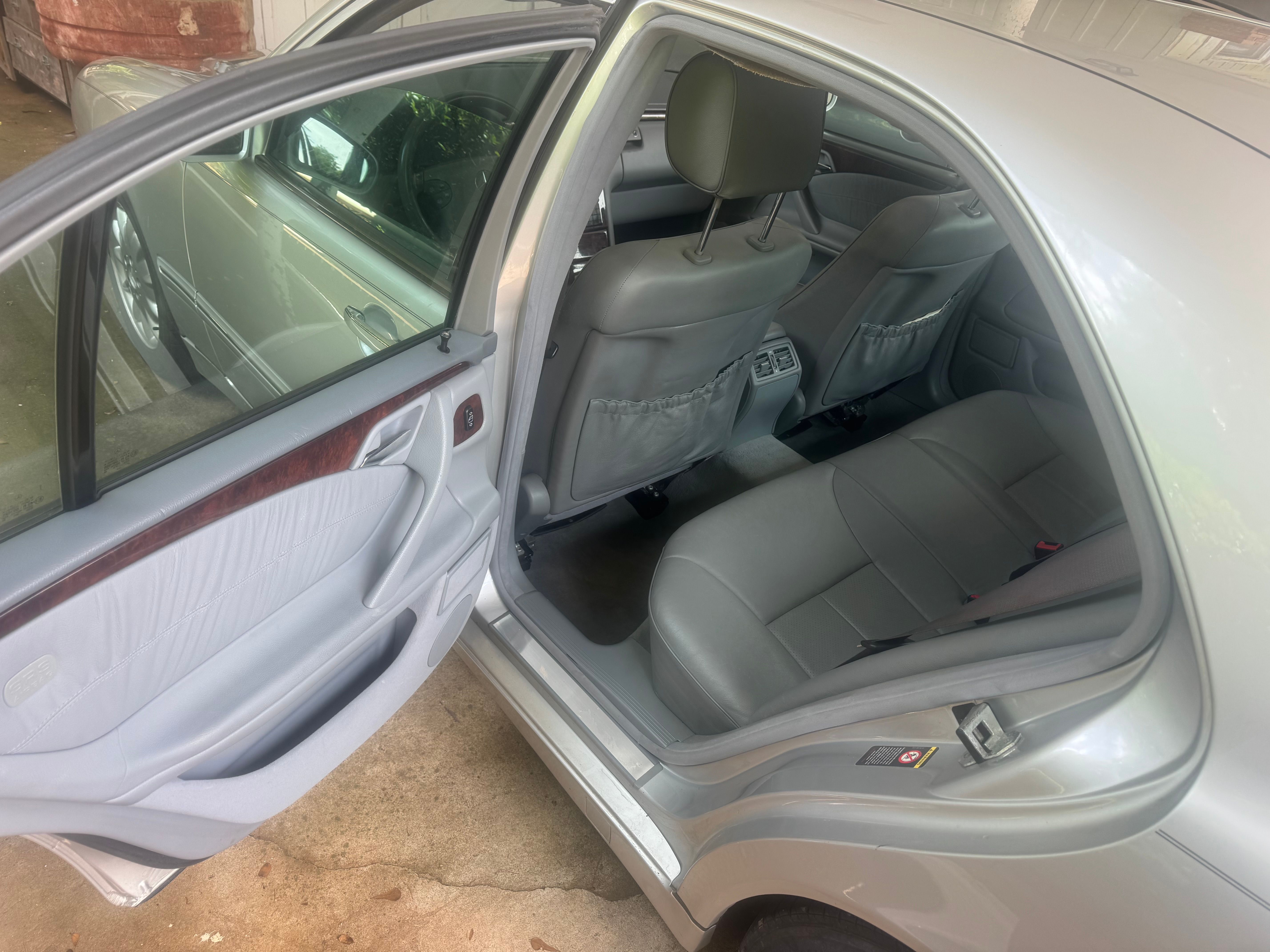 Used 2001 Mercedes-Benz E 320 Sedan image 13