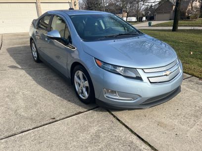 Used 2015 Chevrolet Volt w/ Enhanced Safety Package 1