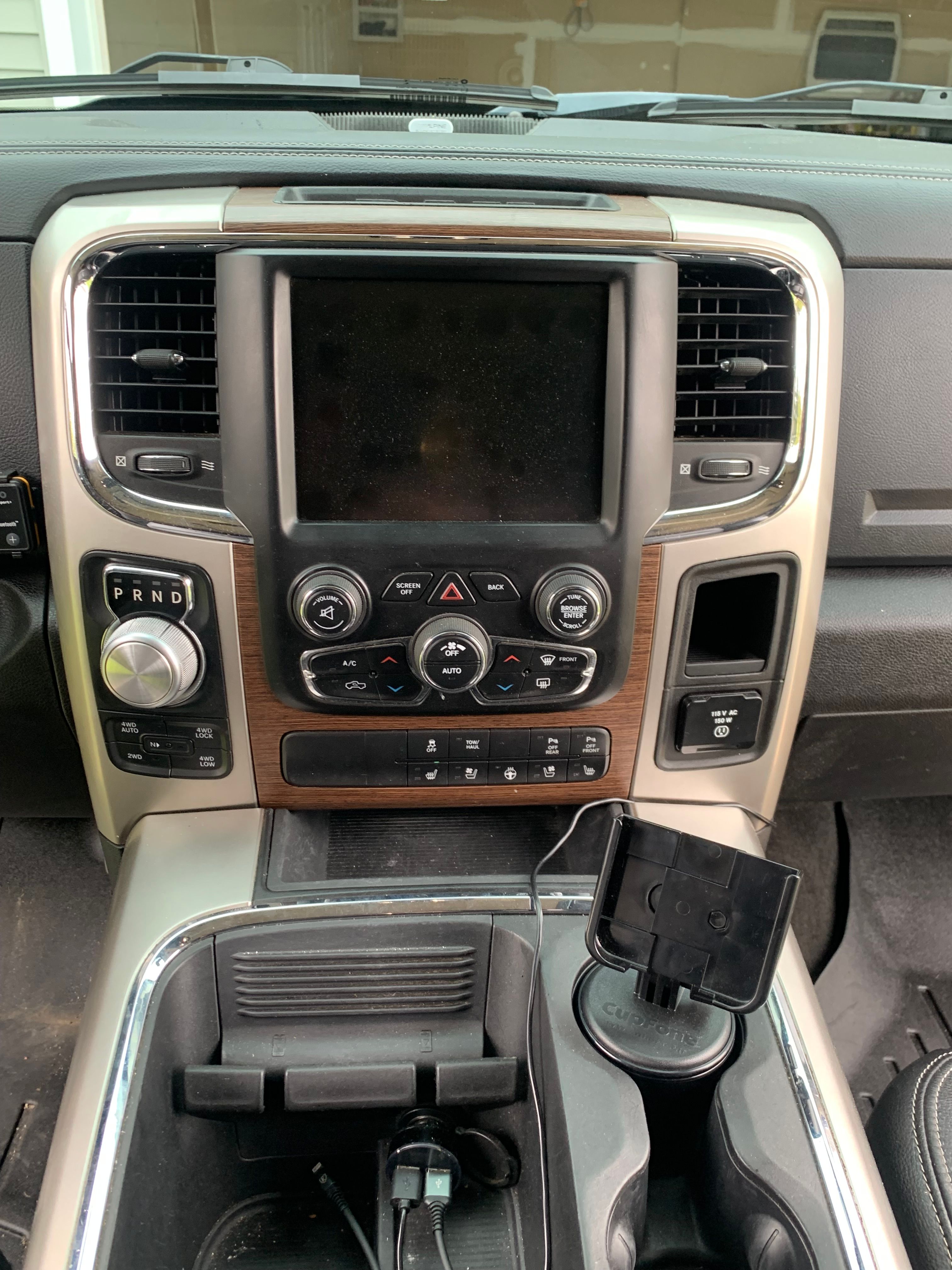 Used 2017 RAM 1500 Laramie w/ Convenience Group AWD/4WD image 11